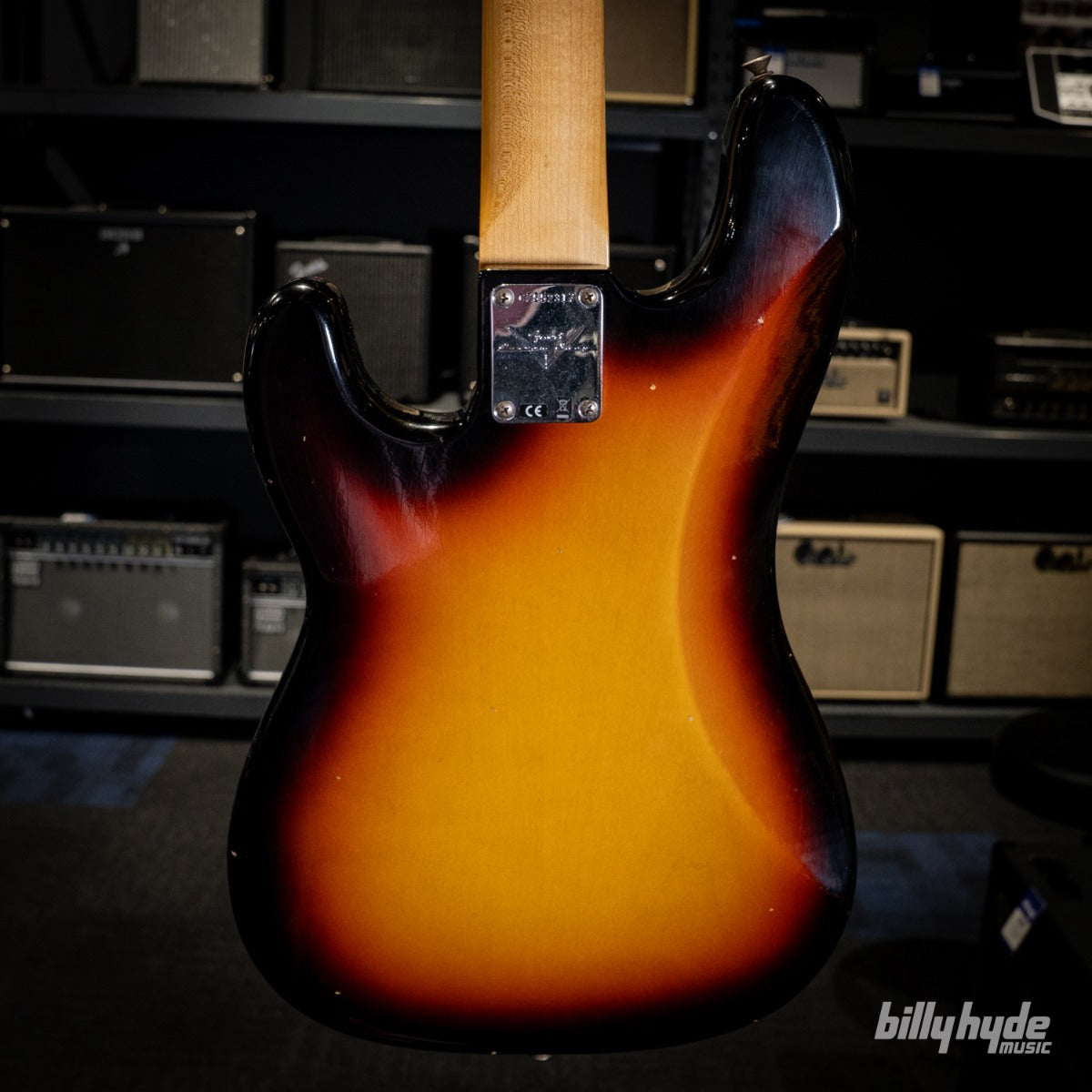 Fender Custom Shop 1966 Precision Bass Journeyman Relic in 3-Color Sunburst