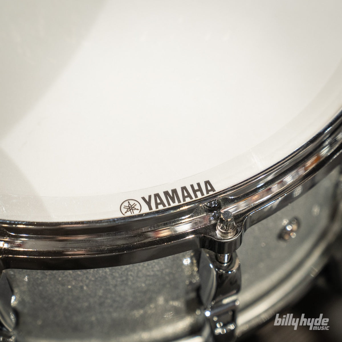 Yamaha Absolute Hybrid Maple 5-Piece Drum Kit in Silver Sparkle