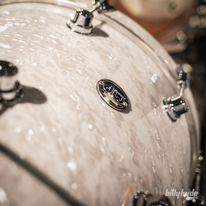DW Performance Series Finish Ply 3-Piece Drum Kit in White Marine