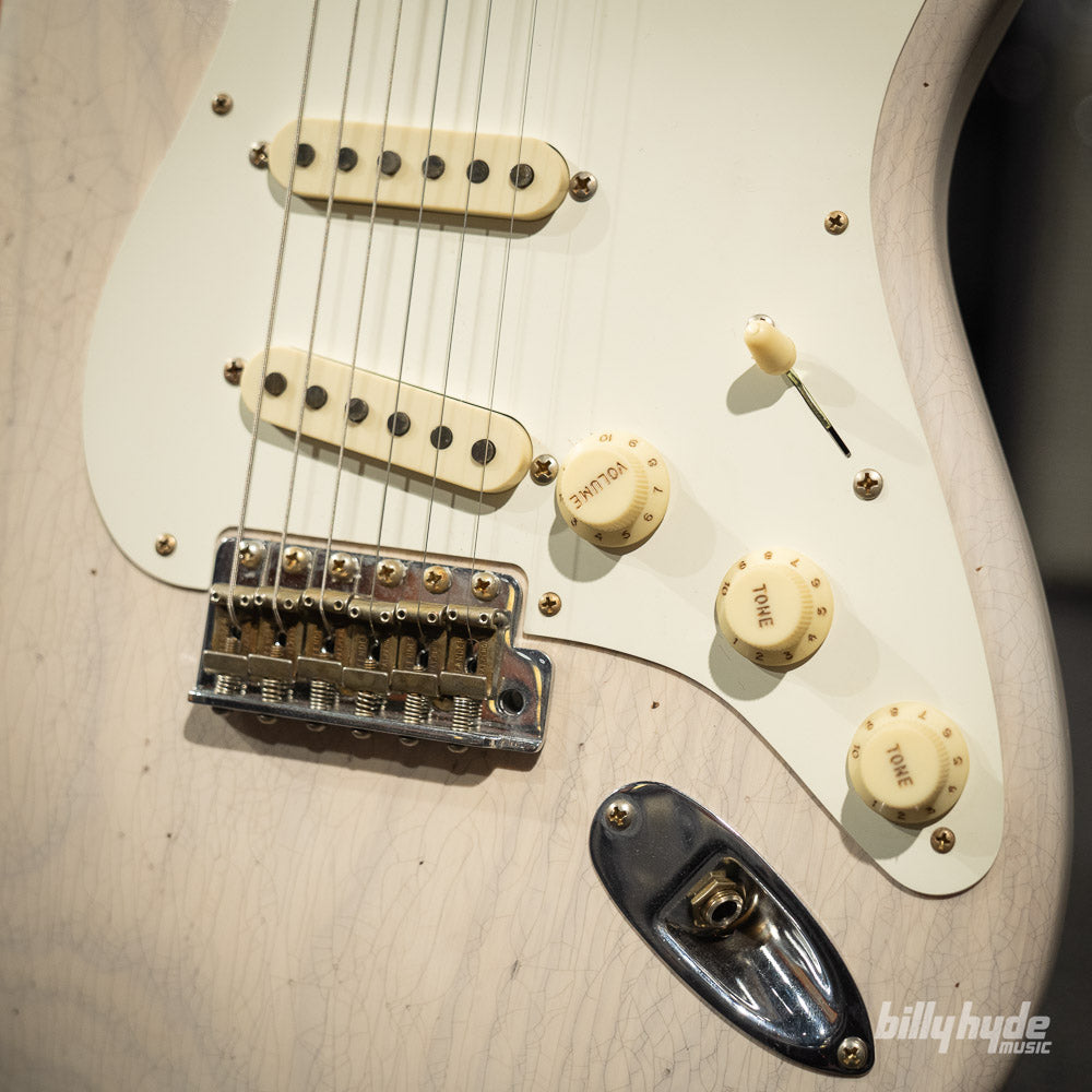 Fender Custom Shop 1956 Stratocaster Journeyman Relic in Aged White Blonde