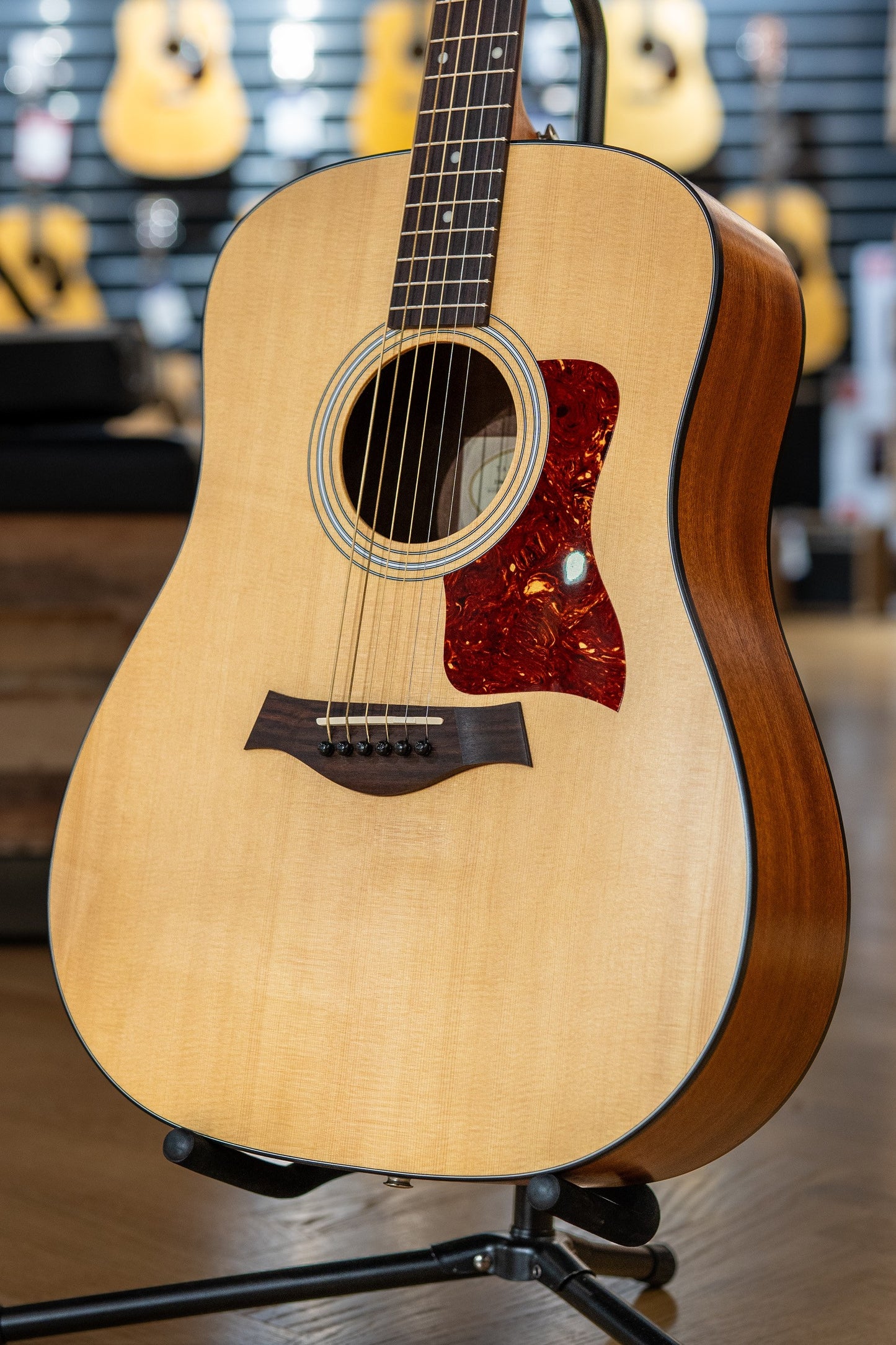 Taylor 110e Electric-Acoustic Guitar in Natural - Second Hand