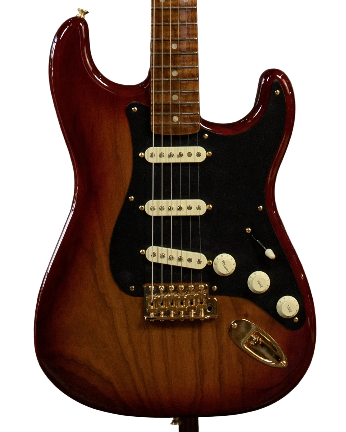 Fender Custom Shop American Custom Stratocaster NOS in Aged Cherry Sunburst