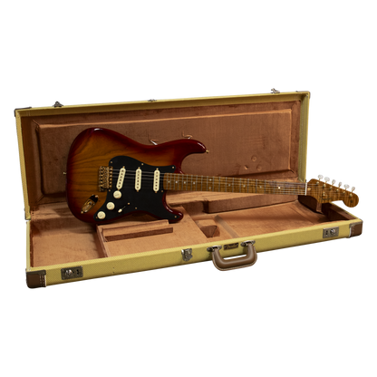 Fender Custom Shop American Custom Stratocaster NOS in Aged Cherry Sunburst