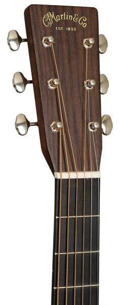Martin D28  Standard Series Dreadnought Guitar in Gloss