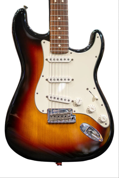 Fender American Standard Stratocaster (2008) RW in 3-Color Sunburst (Second Hand)