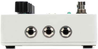 Electro-Harmonix Deluxe Memory Man 1100-TT Delay Pedal with Tap Temp