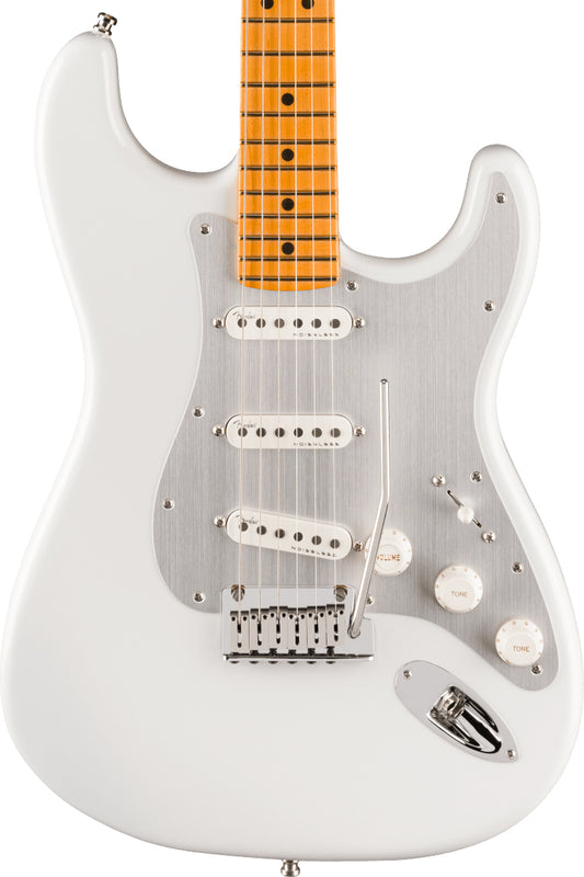 Fender American Ultra II Stratocaster, Maple Fingerboard in Avalanche | B-STOCK