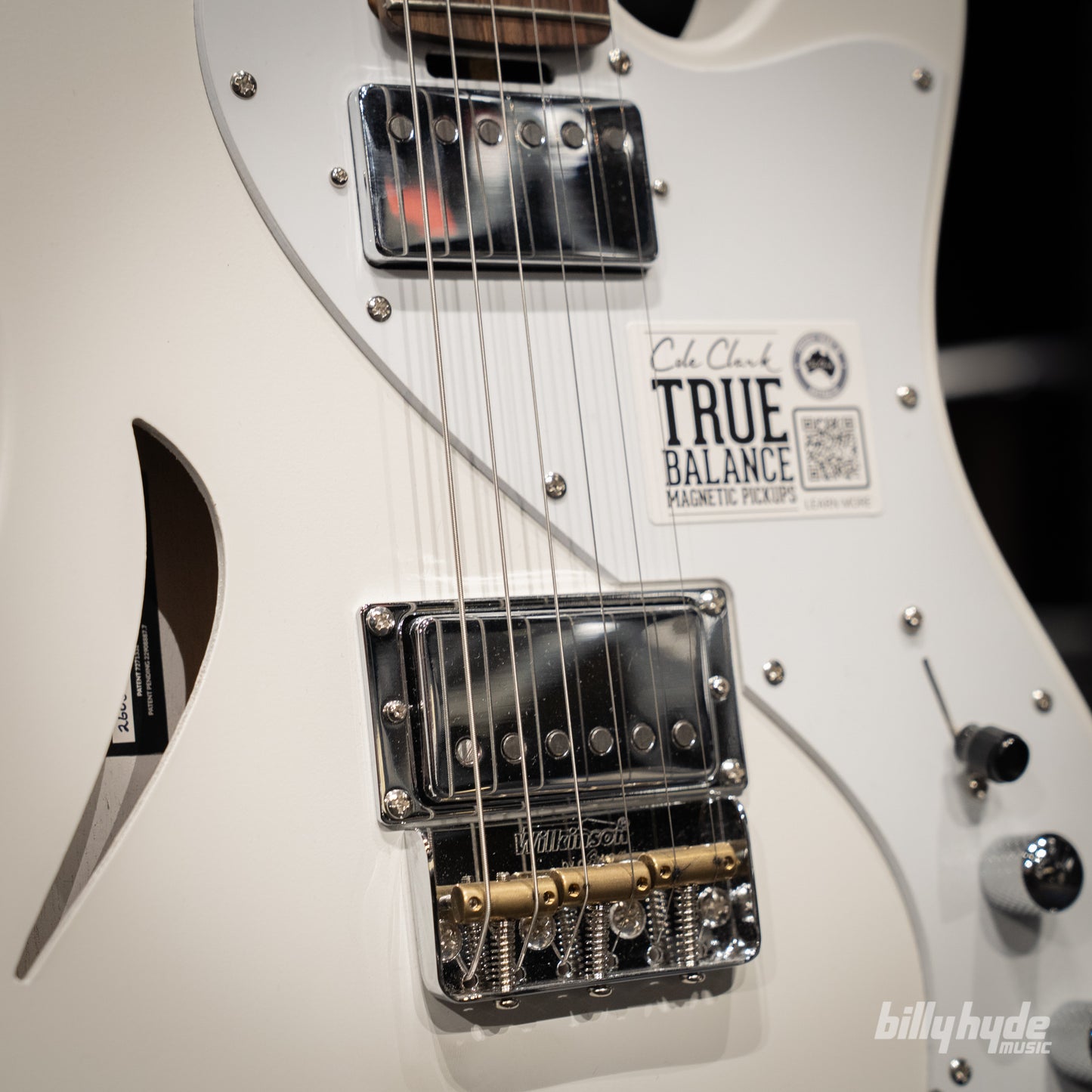 Cole Clark Culprit 3, HH, White Pickguard in White