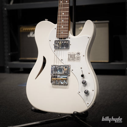 Cole Clark Culprit 3, HH, White Pickguard in White
