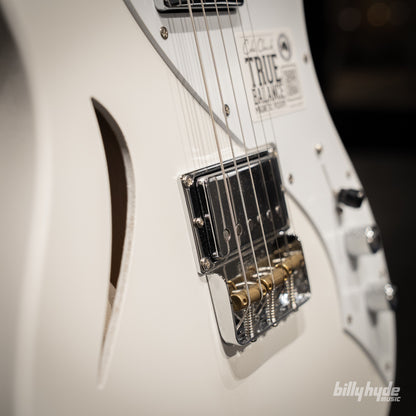 Cole Clark Culprit 3, HH, White Pickguard in White