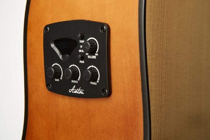 Ashton D20SCEQ Solid Top Acoustic Guitar in Natural Matt Wood