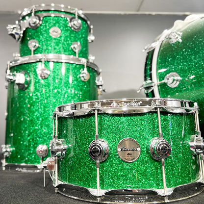 DW Classic Custom Shell Pack (13T, 16FT, 22B + 14SN) in Green Glass Finish