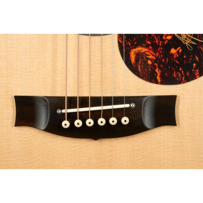 Maton EBG808 ARTIST Acoustic Guitar in Natural