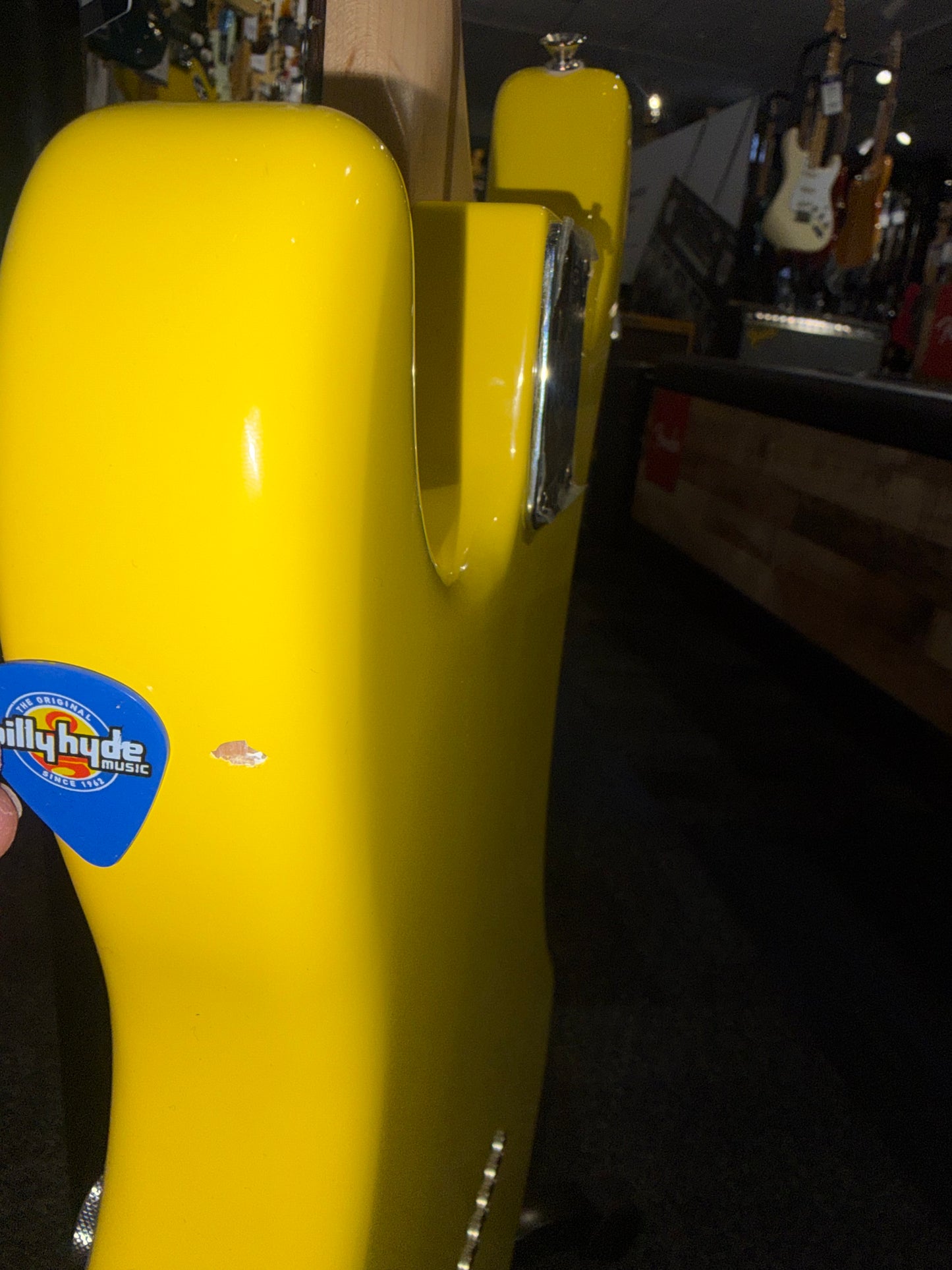 Fender Tom DeLonge Stratocaster, RW Fingerboard in Graffiti Yellow | EX-DEMO