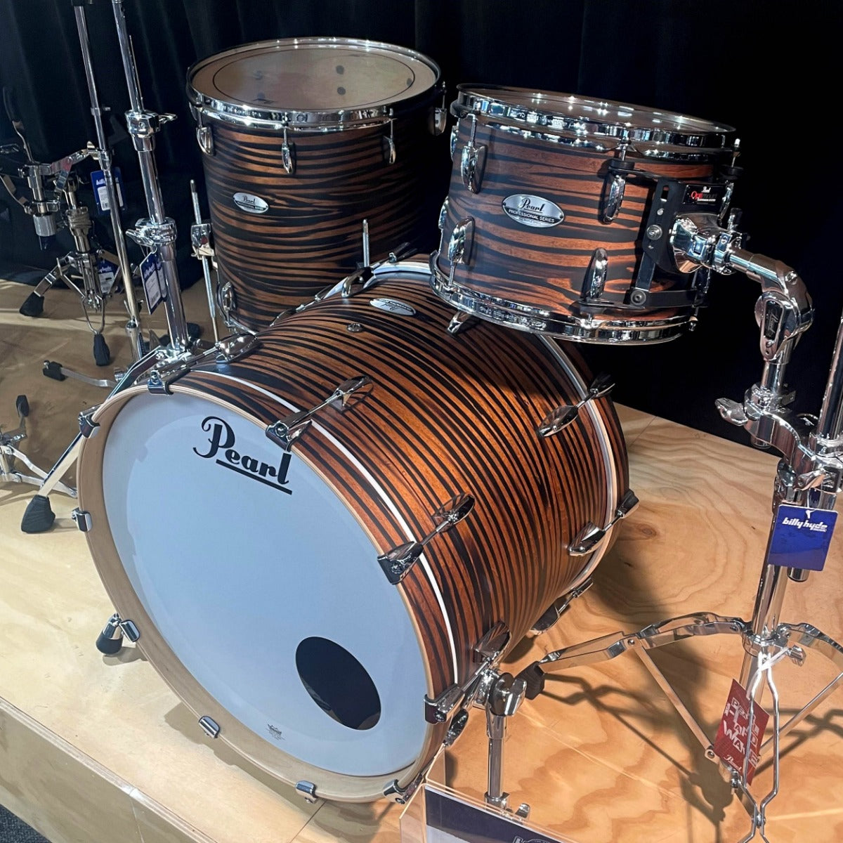 Pearl Professional Series 22" 3-Piece (22BD, 12T, 16FT) Shell Pack in Matte Mocha Swirl