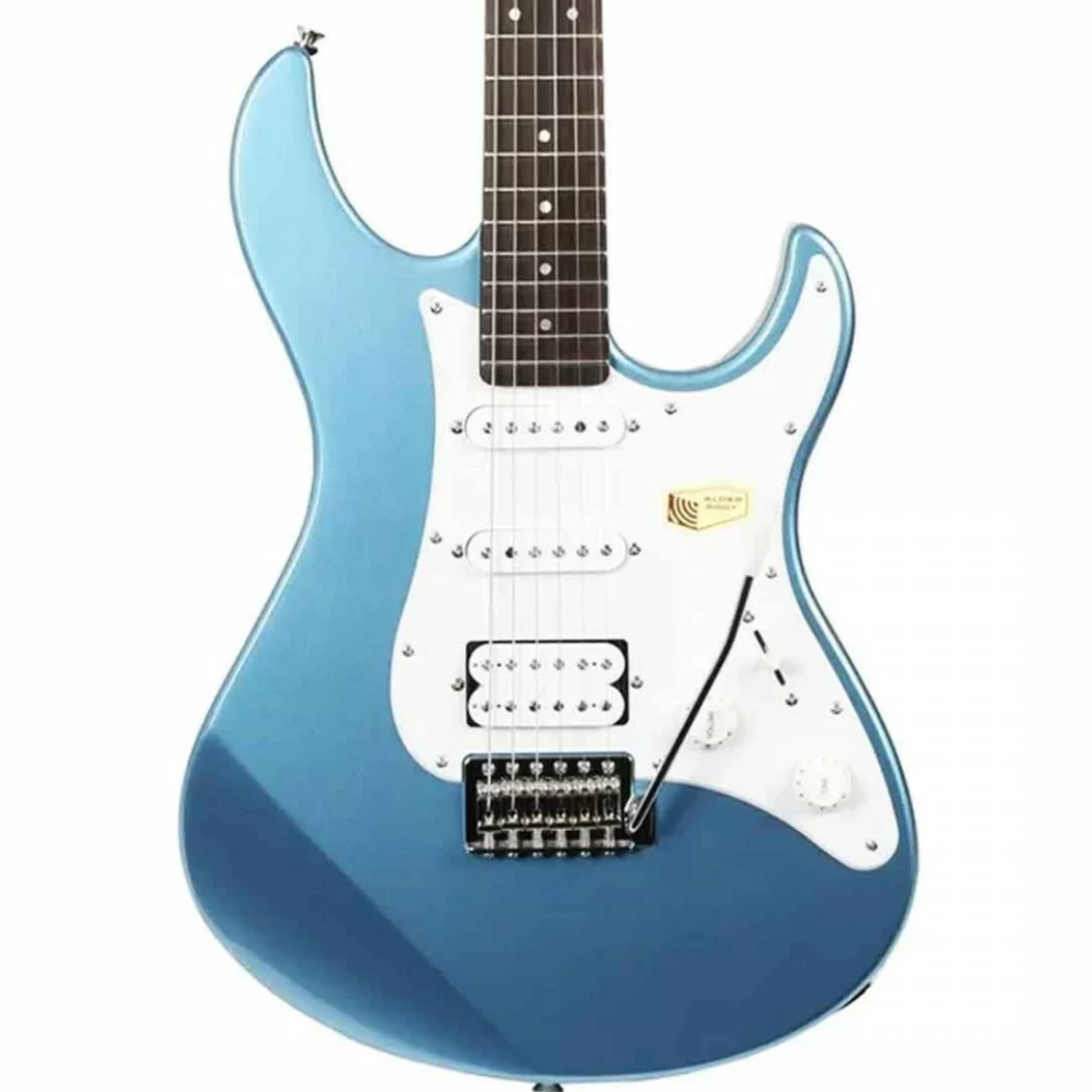 Yamaha Pacifica PAC112J in Lake Placid Blue – Billy Hyde Music