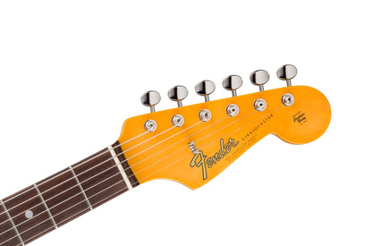 Fender American Vintage II 1965 Stratocaster, Round-Lam Rosewood Fingerboard in Candy Apple Red