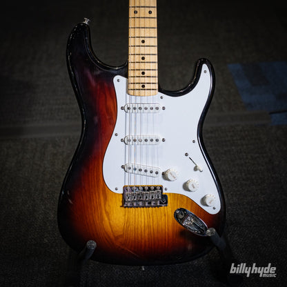 Fender Custom Shop Limited Edition 70th Anniversary 1954 Stratocaster NOS Electric Guitar in Wide-Fade 2-Color Sunburst