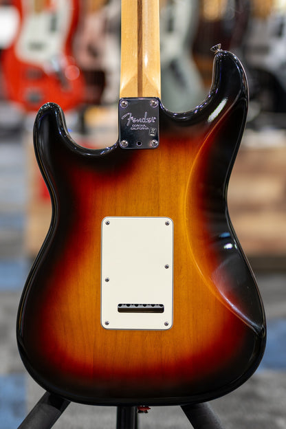 Fender American Standard Stratocaster (2008) RW in 3-Color Sunburst (Second Hand)