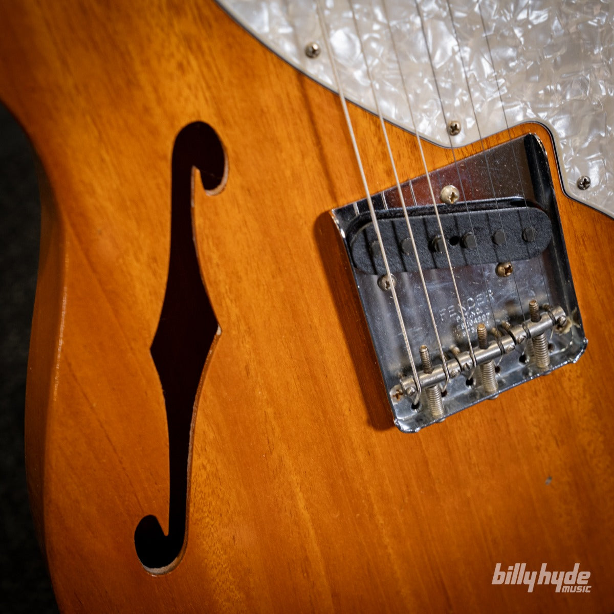 Fender Custom Shop 1968 Telecaster Thinline Journeyman Relic Electric Guitar in Aged Natural
