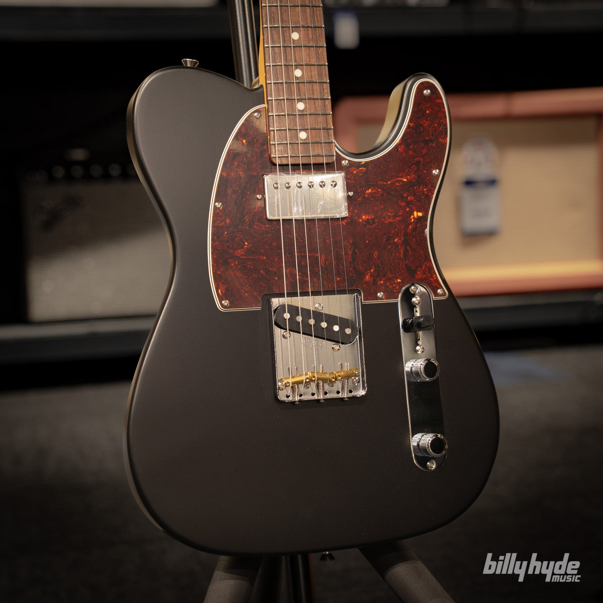 Fender Made in Japan FSR Hybrid II Telecaster SH, Rosewood Fingerboard in Satin Black - Billy Hyde Music Exclusive