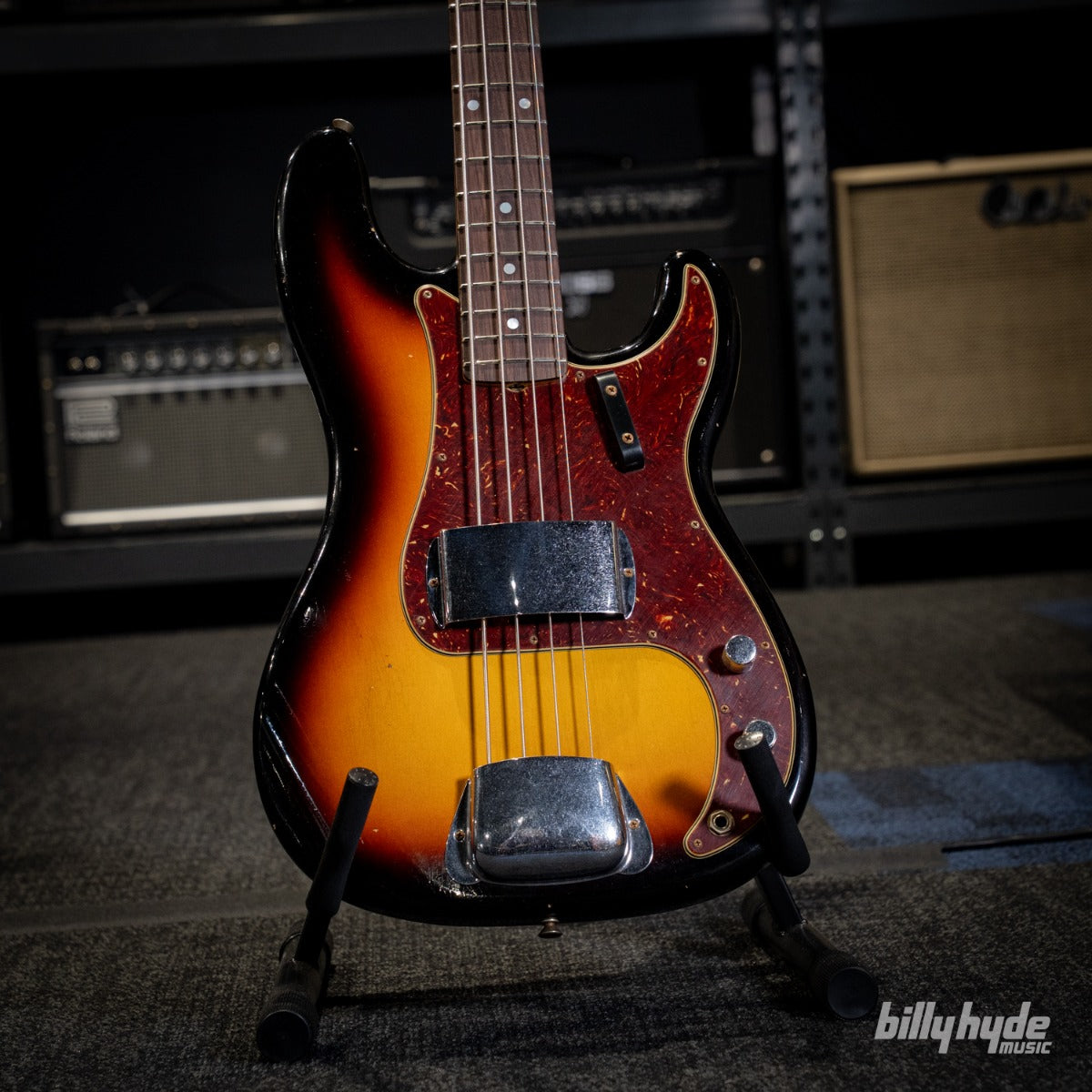 Fender Custom Shop 1966 Precision Bass Journeyman Relic in 3-Color Sunburst
