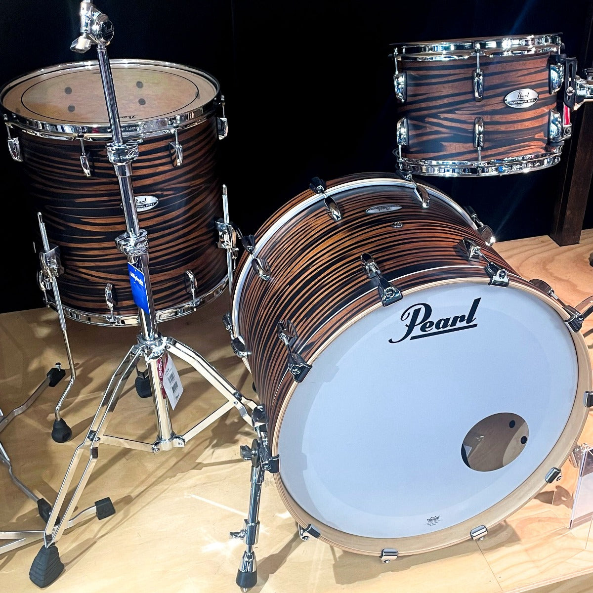 Pearl Professional Series 22" 3-Piece (22BD, 12T, 16FT) Shell Pack in Matte Mocha Swirl