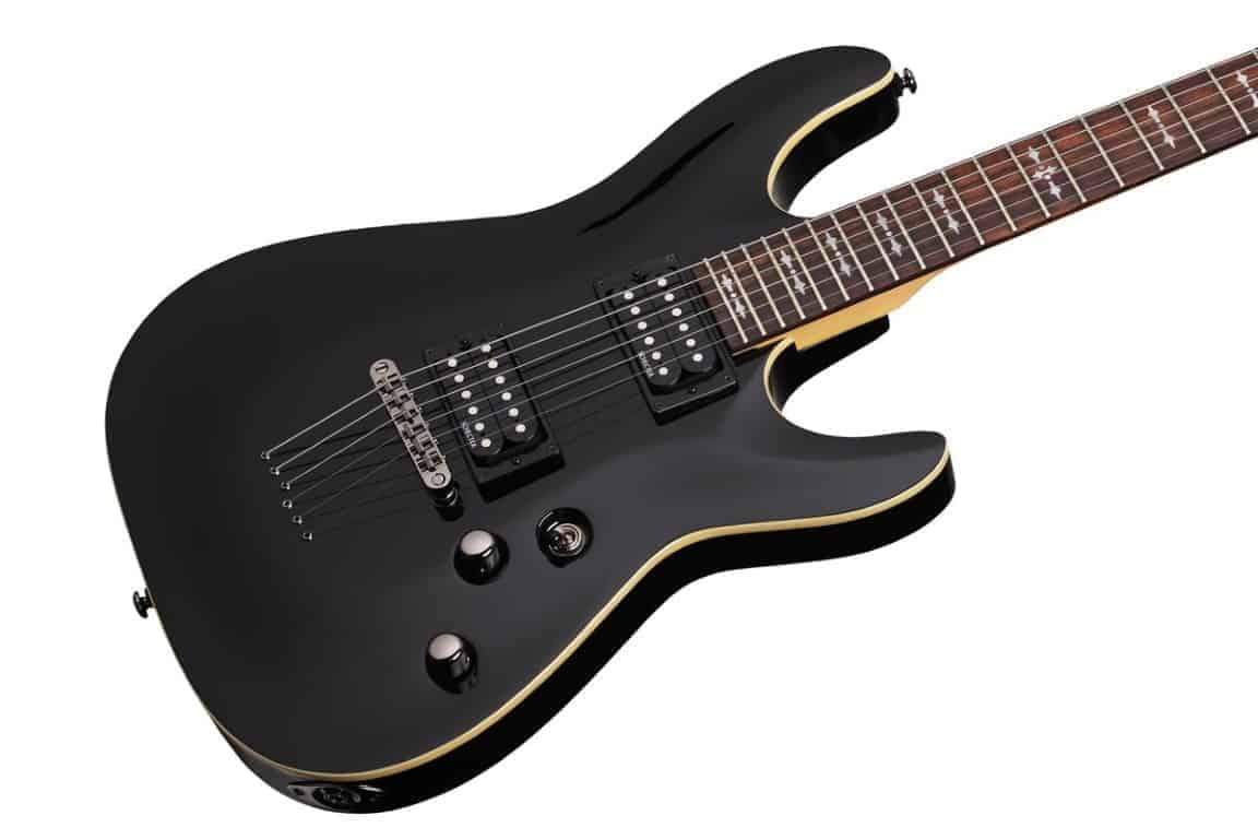Schecter Omen 6 in Black