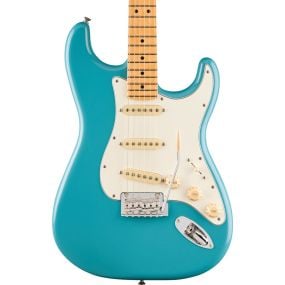 Fender Player II Stratocaster, Maple Fingerboard in Aquatone Blue