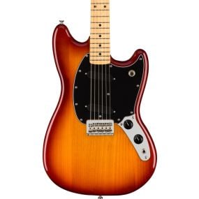 Fender Player Mustang, Maple Fingerboard in Sienna Sunburst